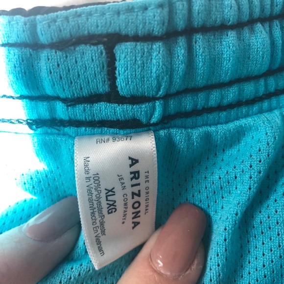 Athletic shorts - Picture 2 of 2